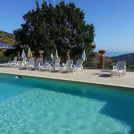 L'uliveto Фермерский дом Reitano (Messina)