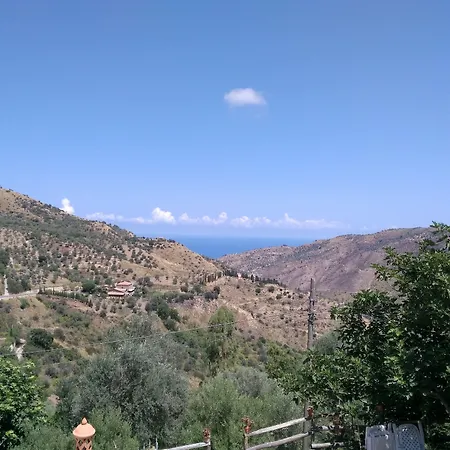 L'uliveto Фермерский дом Reitano (Messina)