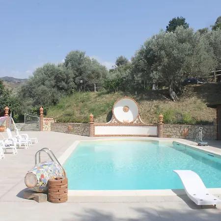 L'uliveto Фермерский дом Reitano (Messina)